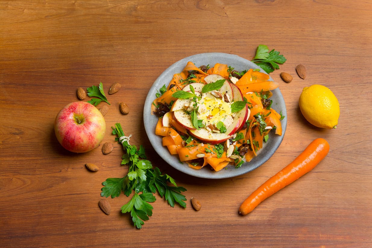 Möhrensalat mit Hummus