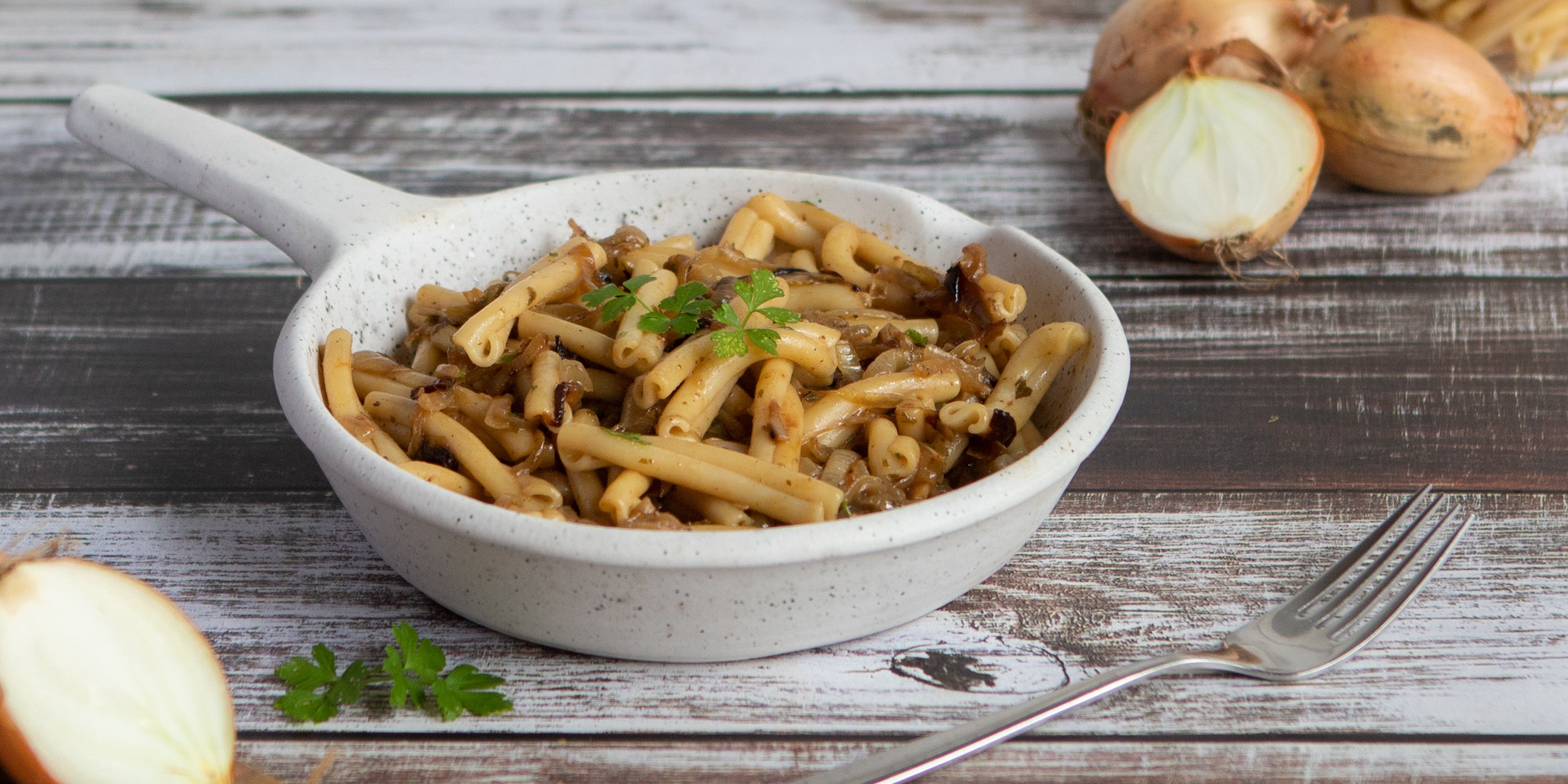 One Tray Zwiebel-Pasta