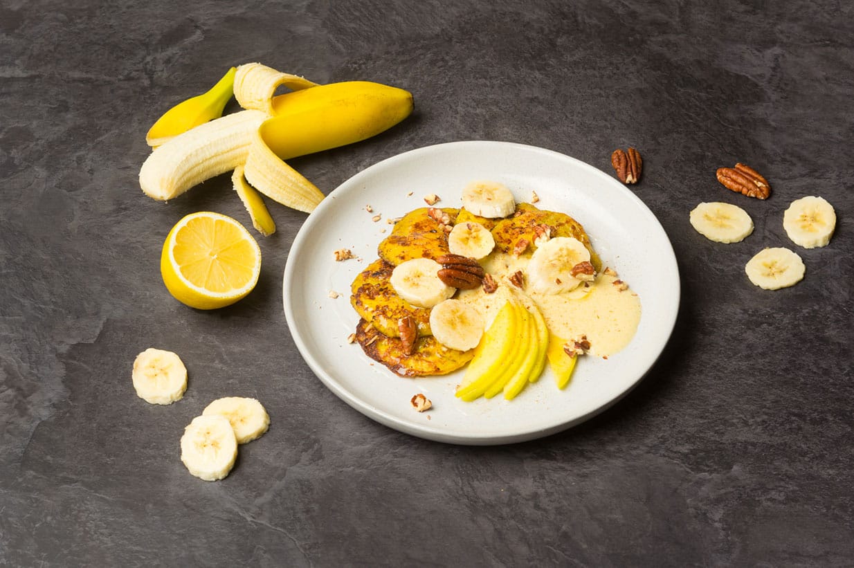 Bananen-Pancakes mit Mango-Joghurt